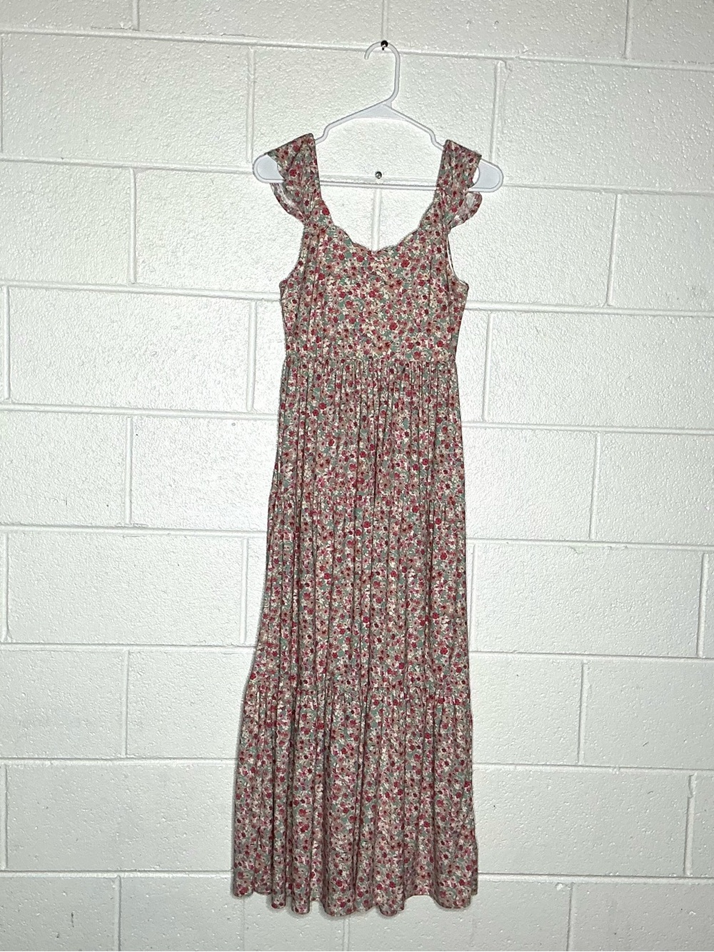 < Monteau Los Angeles Ditsy Floral Tiered Maxi Dress Size Small > - Picture 1 of 4
